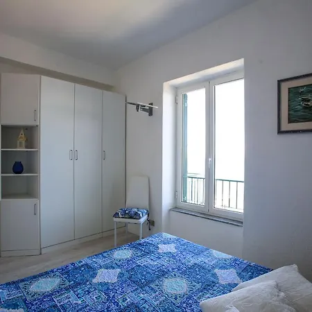 The Wind Rose Apartment *